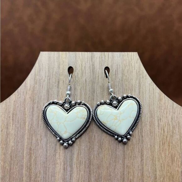 Boho Heart Beaded Necklace & Matching Heart Shaped Earrings, Fashion Jewelry Set - Picture 3 of 13